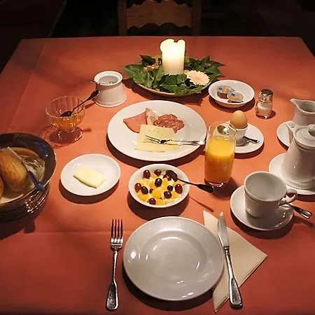 Hotel Schwarzer Adler *