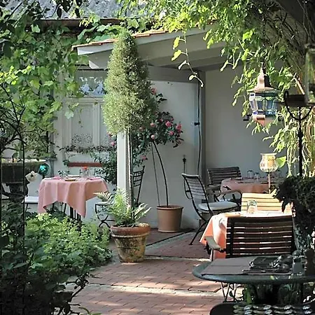 Schwarzer Adler Hotel Erlangen
